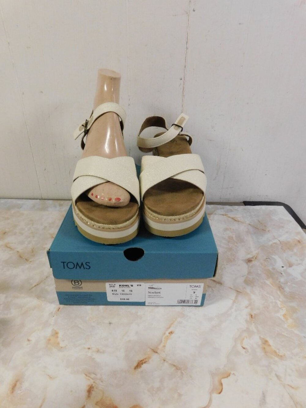 Toms NOELANI Natural / Gold Metallic Canvas Sandals NEW in Box 7